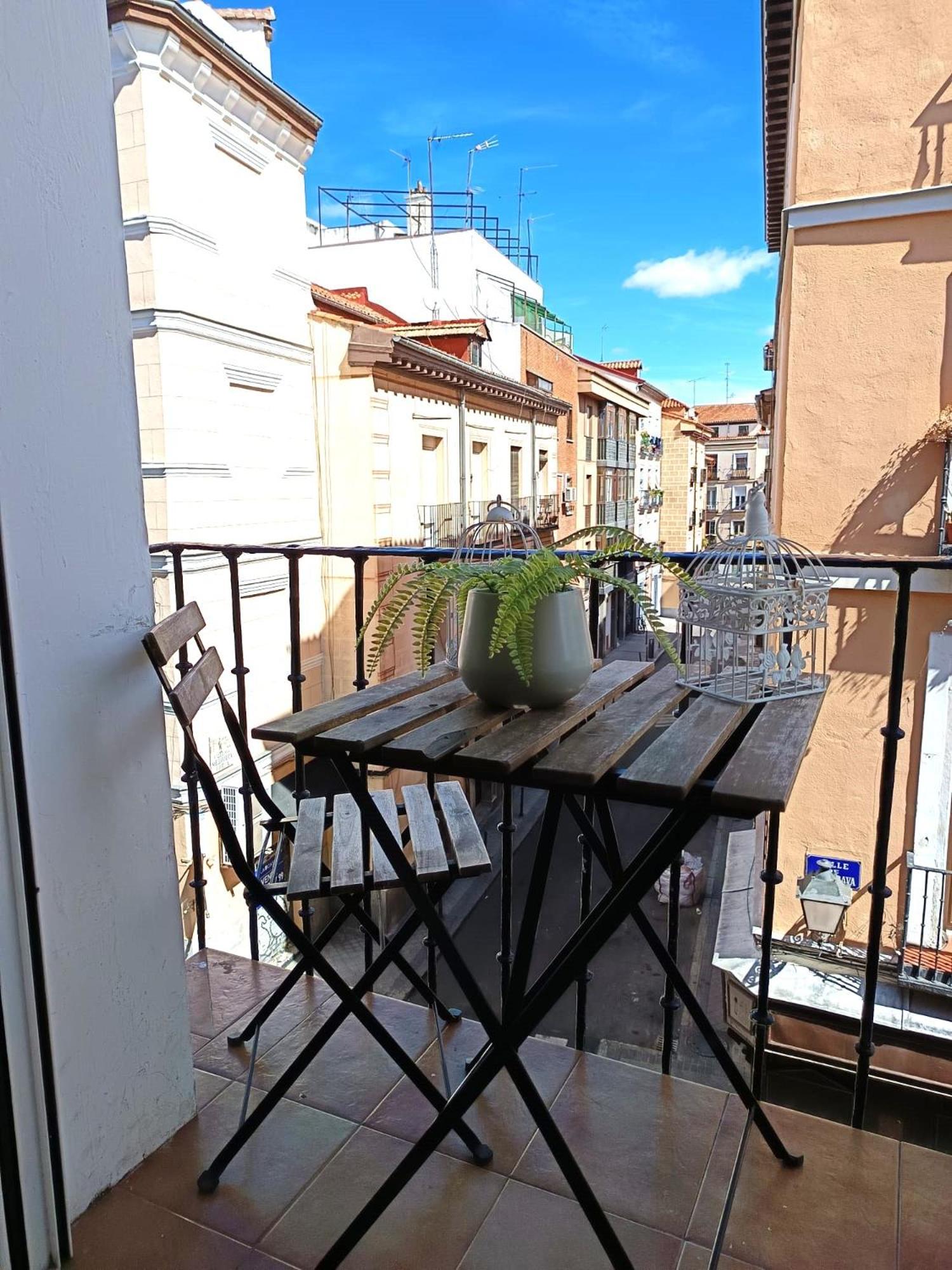 Vacavic Plaza Mayor Apartament Madrid Exterior photo